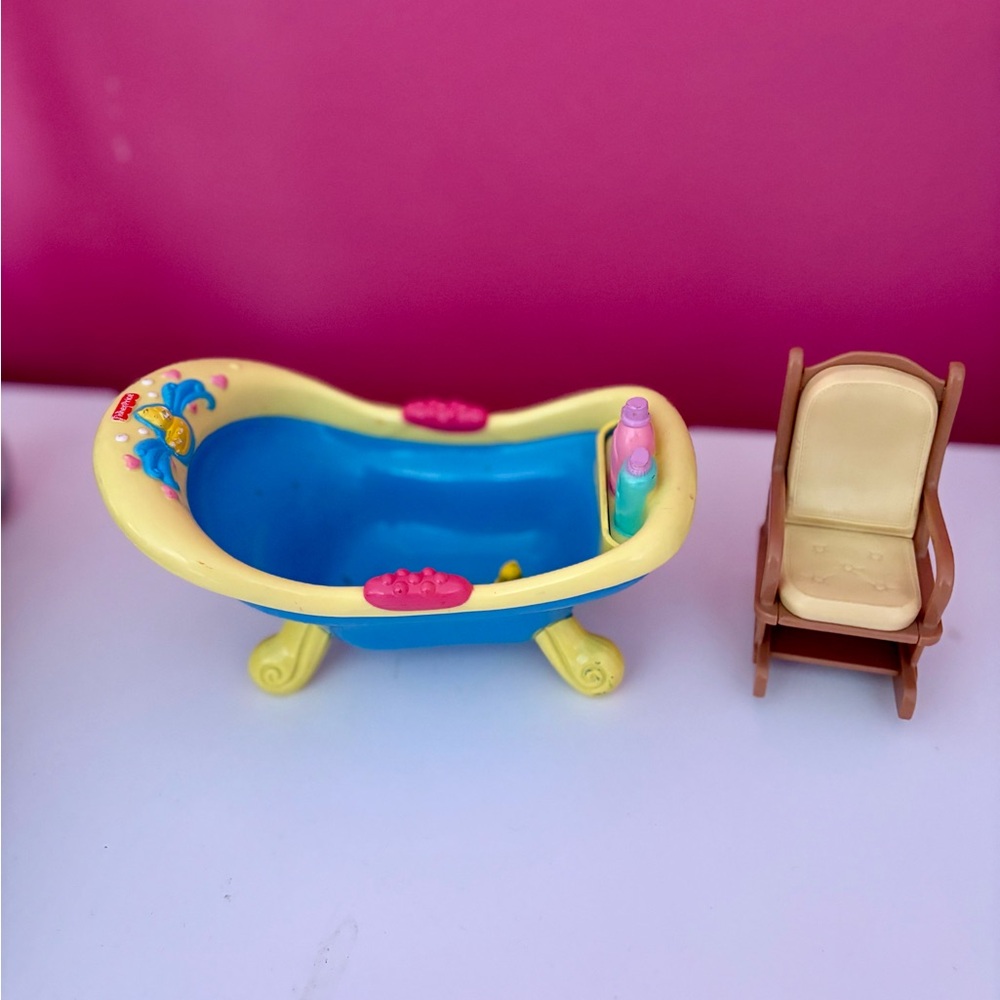 Fisher-Price Vintage Family  dollhouse furniture bathtub and rocking chair